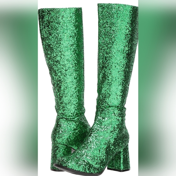 Ellie - Picture 1 of 5